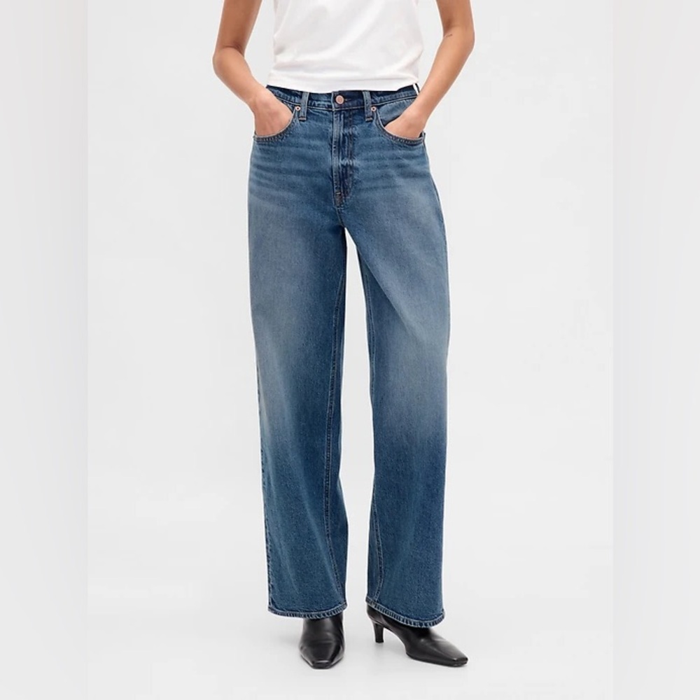 GAP 90’s Loose Women's Straight Leg Blue Jeans